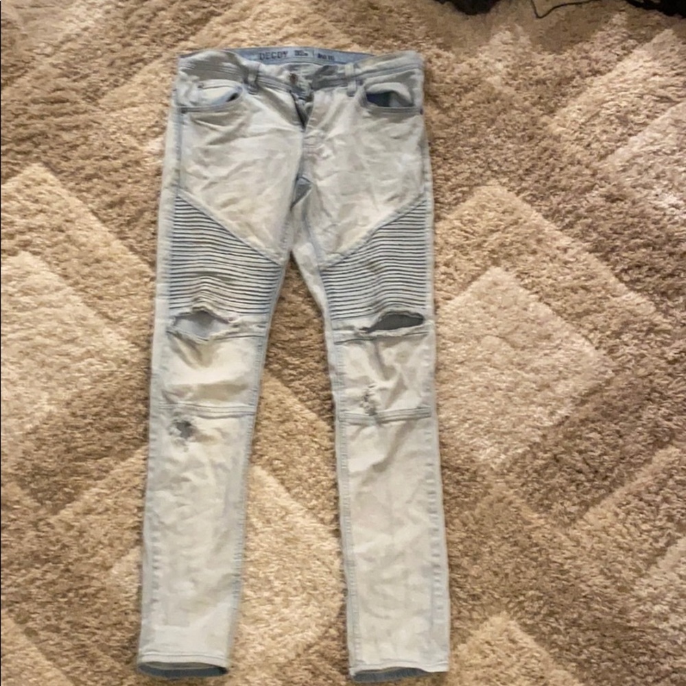32 W Jeans